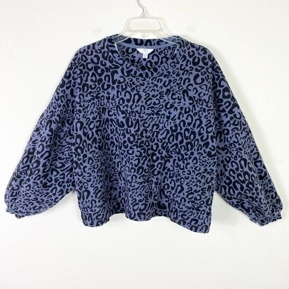 Time & Tru Grey & Black Animal Print Leopard Puff Sleeve Sweatshirt Sweater Sz L - Picture 1 of 5